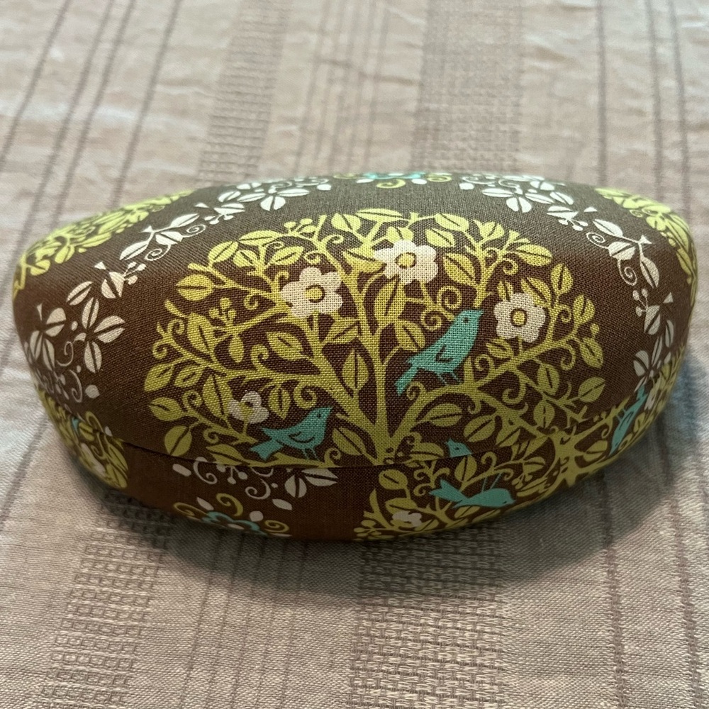 Vera Bradley “Sitting in a Tree” Sunglasses Clamshell Case